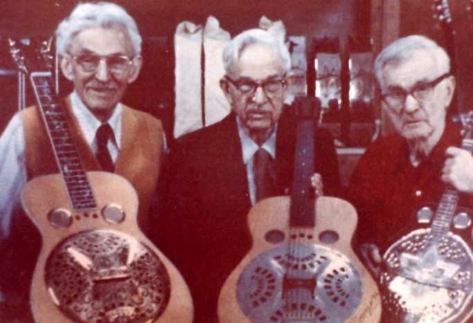 Les frères Dopyera, à l'origine du DoBro (DOpyera BROthers) et de la Guitare Resophonique - The DOpyera BROthers, fathers of the Dobro and resophonic guitar. - Jam Hall