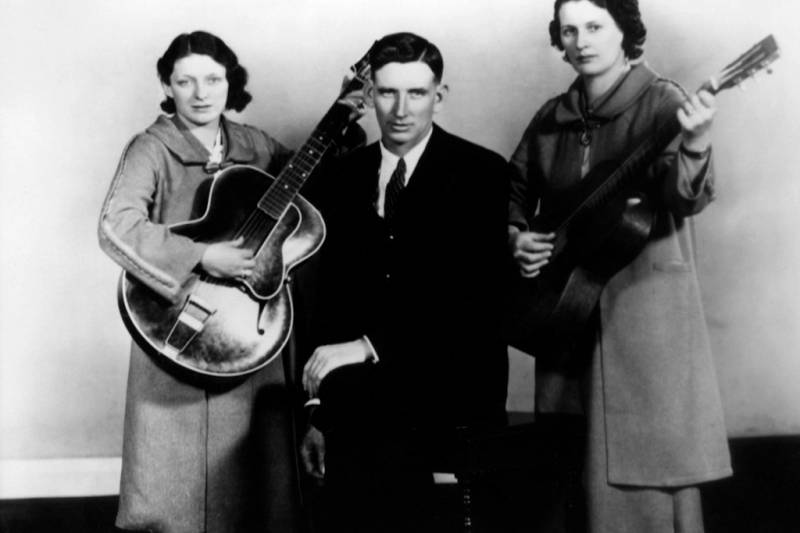 Impossible de ne pas citer la Carter Family, dont les enregistrements sont à l'origine de tellement de choses - The Carter Family brought so much. - Jam Hall